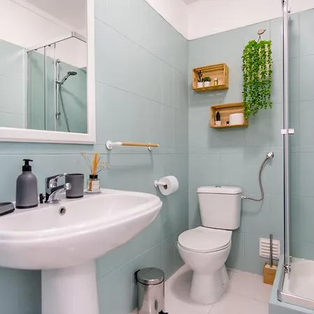 Apartment In Old Town - 5 Min Walking To The *