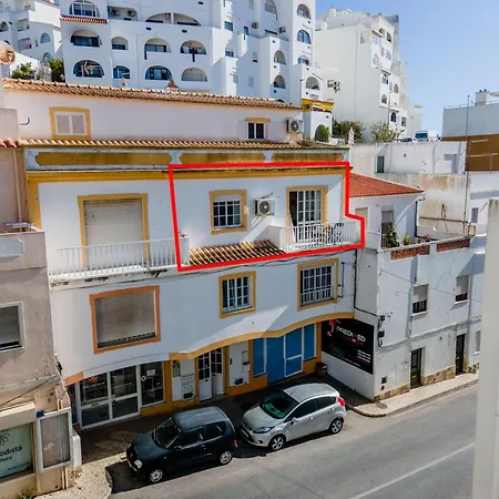 In Old Town - 5 Min Walking To The Apartament Albufeira