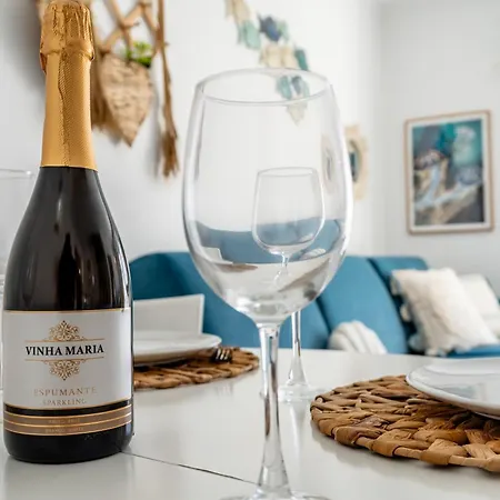 In Old Town - 5 Min Walking To The Apartament