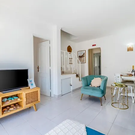 Apartament In Old Town - 5 Min Walking To The