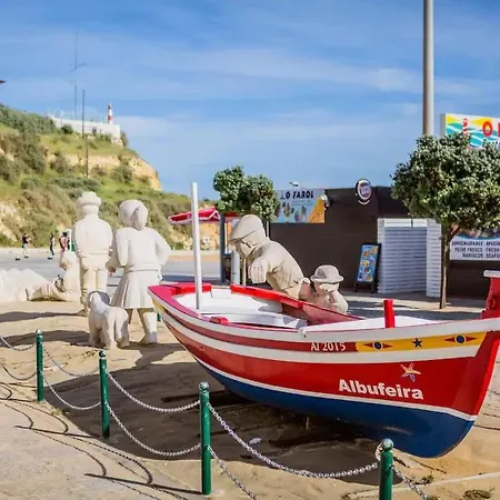 Appartamento In Old Town - 5 Min Walking To The Albufeira